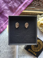 Colección Barroco Místico - Pendientes de Bronce Hechos a Mano