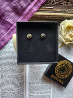Aretes de bronce hechos a mano con cristales azules