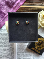 Aretes de bronce hechos a mano con cristales azules