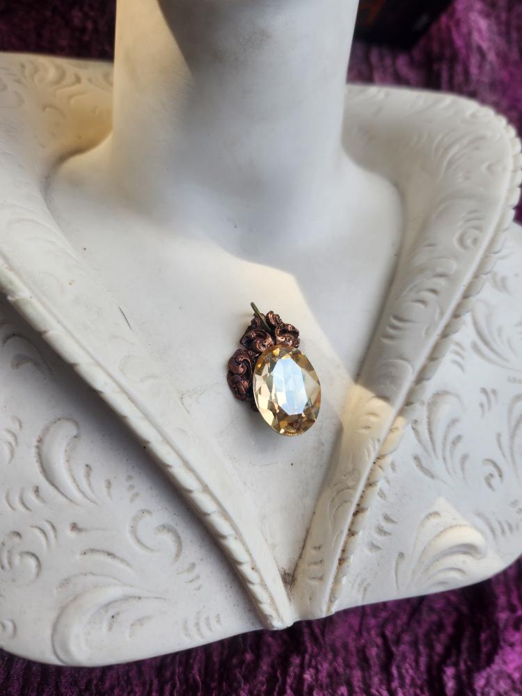 Arcane Resonance Collection – Handmade Copper Pendant with Light Amber Oval Crystal