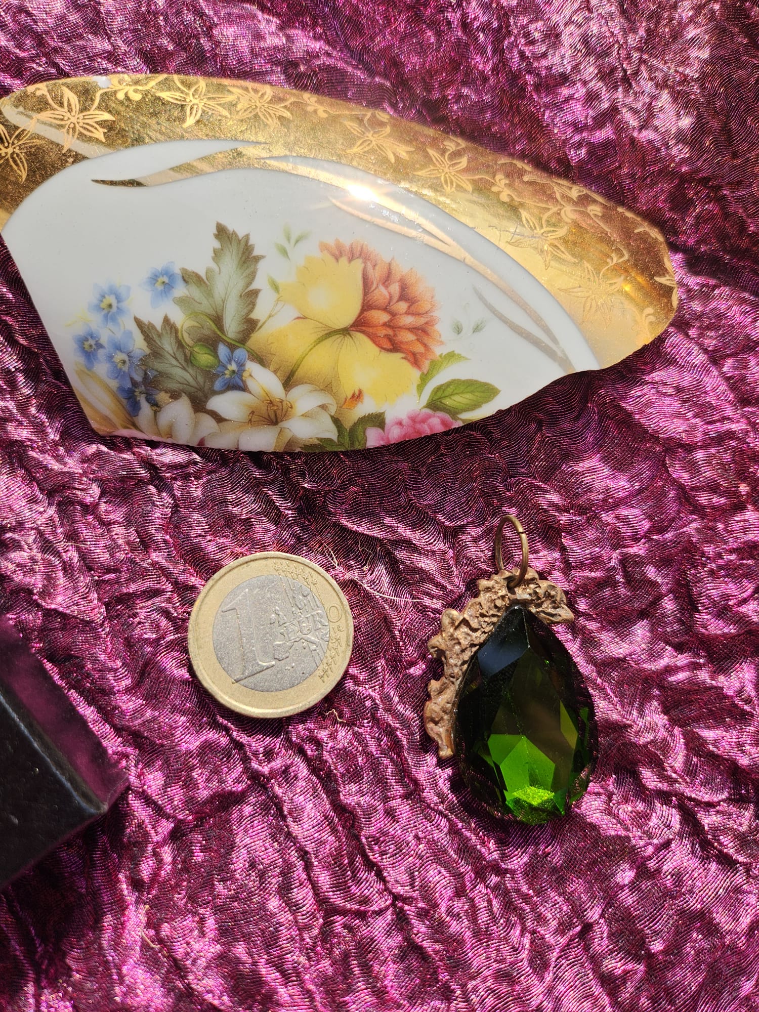 Mystic Baroque Collection – Handmade Bronze Pendant with Green Teardrop Crystal