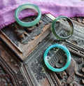Anillo de Ágata Verde con Talla Facetada